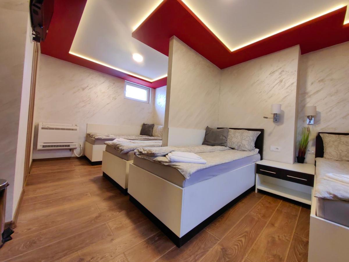 Hotel Oldbrick Pub à Sombor Extérieur photo