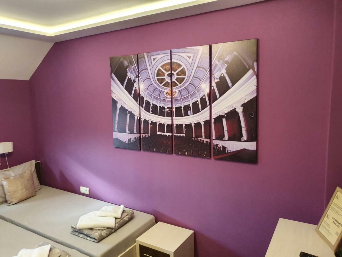Hotel Oldbrick Pub à Sombor Extérieur photo
